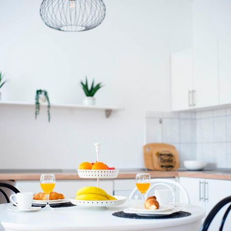 Apartman Karla Sinj Zewnętrze zdjęcie