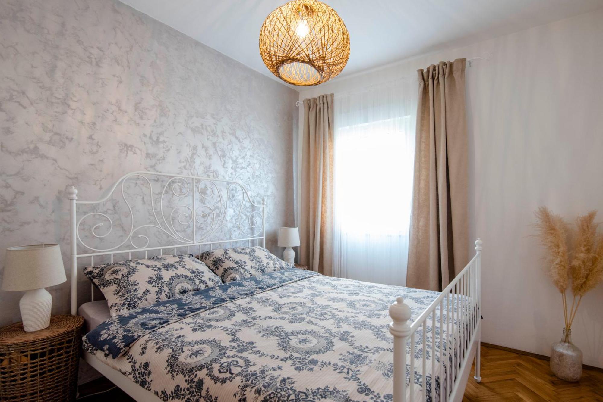 Apartman Karla Sinj Zewnętrze zdjęcie